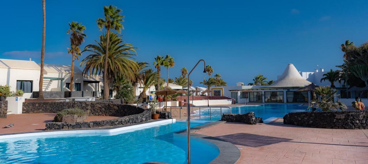Apartamento Eduardo A Primera Linea Del Mar Costa Teguise Exterior photo