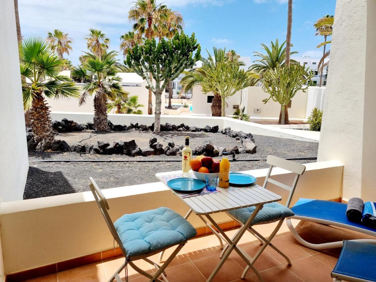 Apartamento Eduardo A Primera Linea Del Mar Costa Teguise Exterior photo